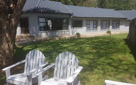 6 On Capella Guesthouse